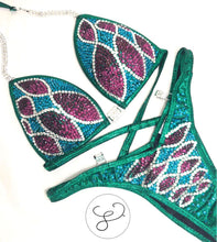 Jewell Emerald Helix Figure Suit